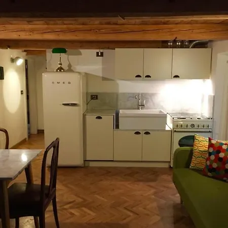 Casa Della Nonna Apartment